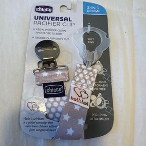 Chicco,Universal  Pacifier Clip Adaptable Universal Sucker